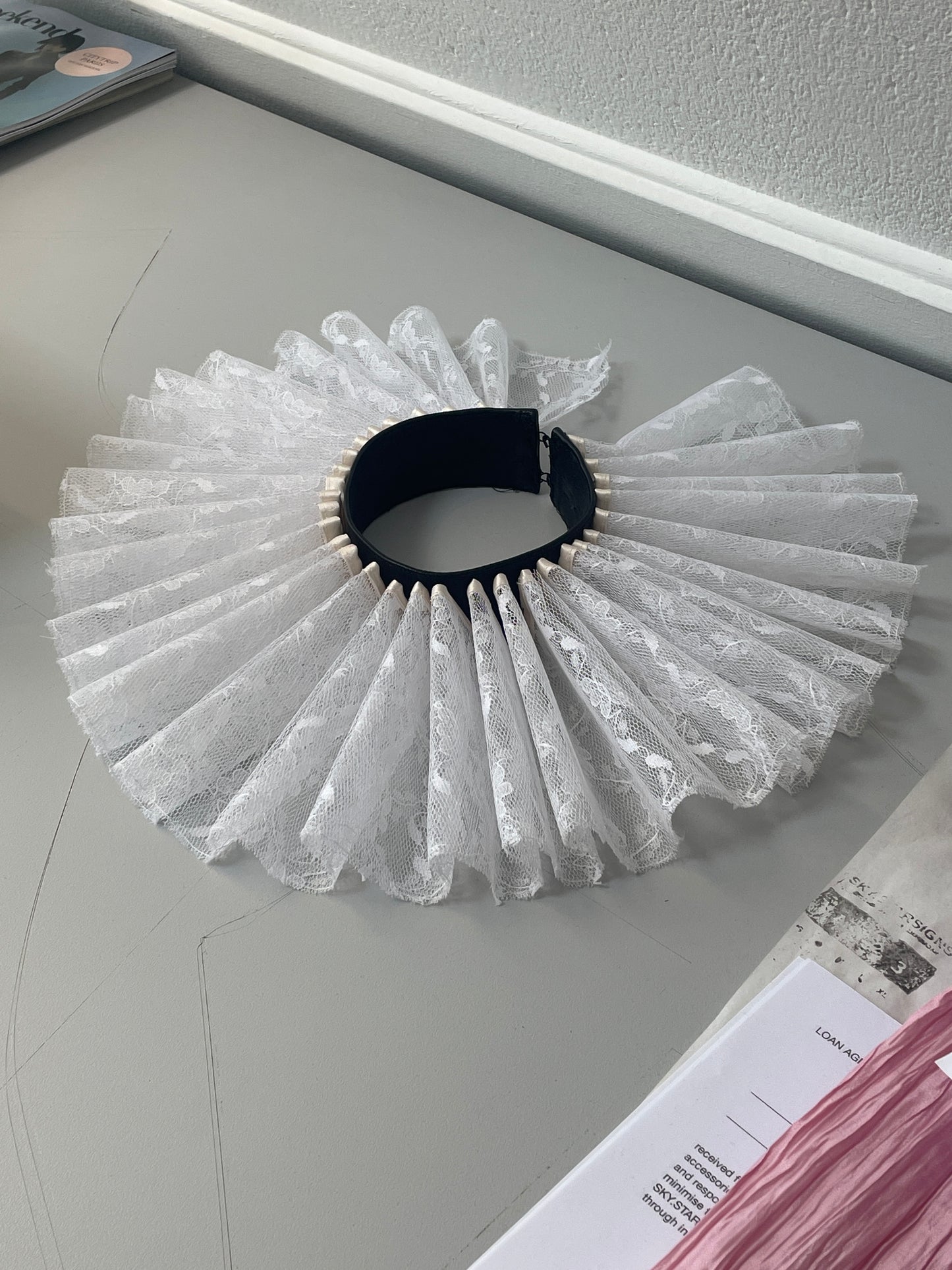 RUFFLE CHOKER LEATHER