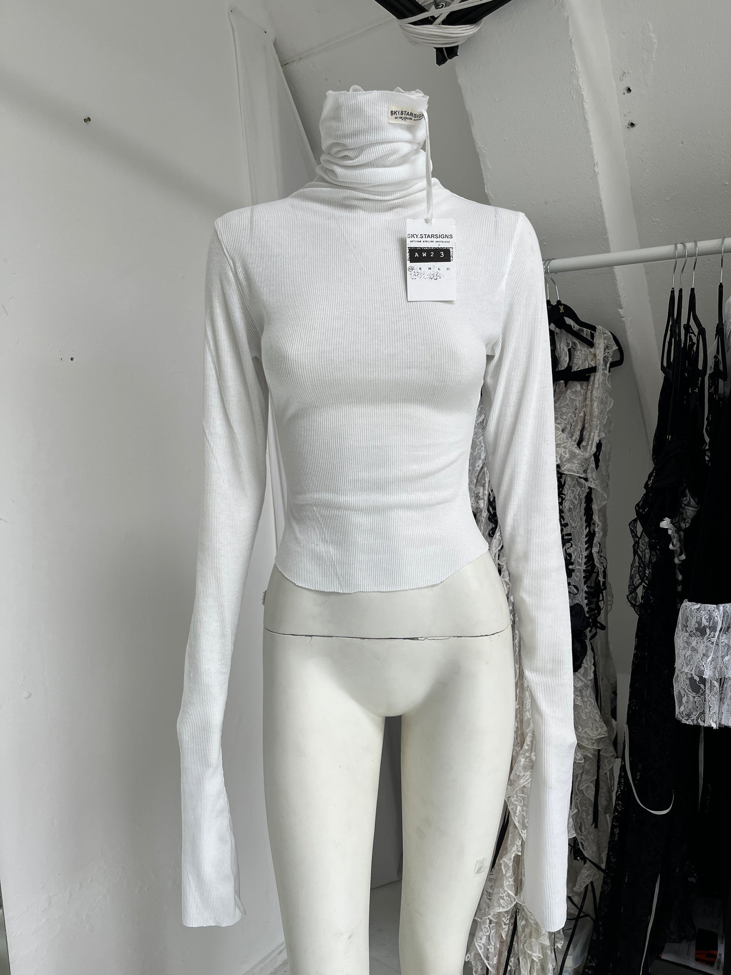 RIB TURTLENECK made-to-order