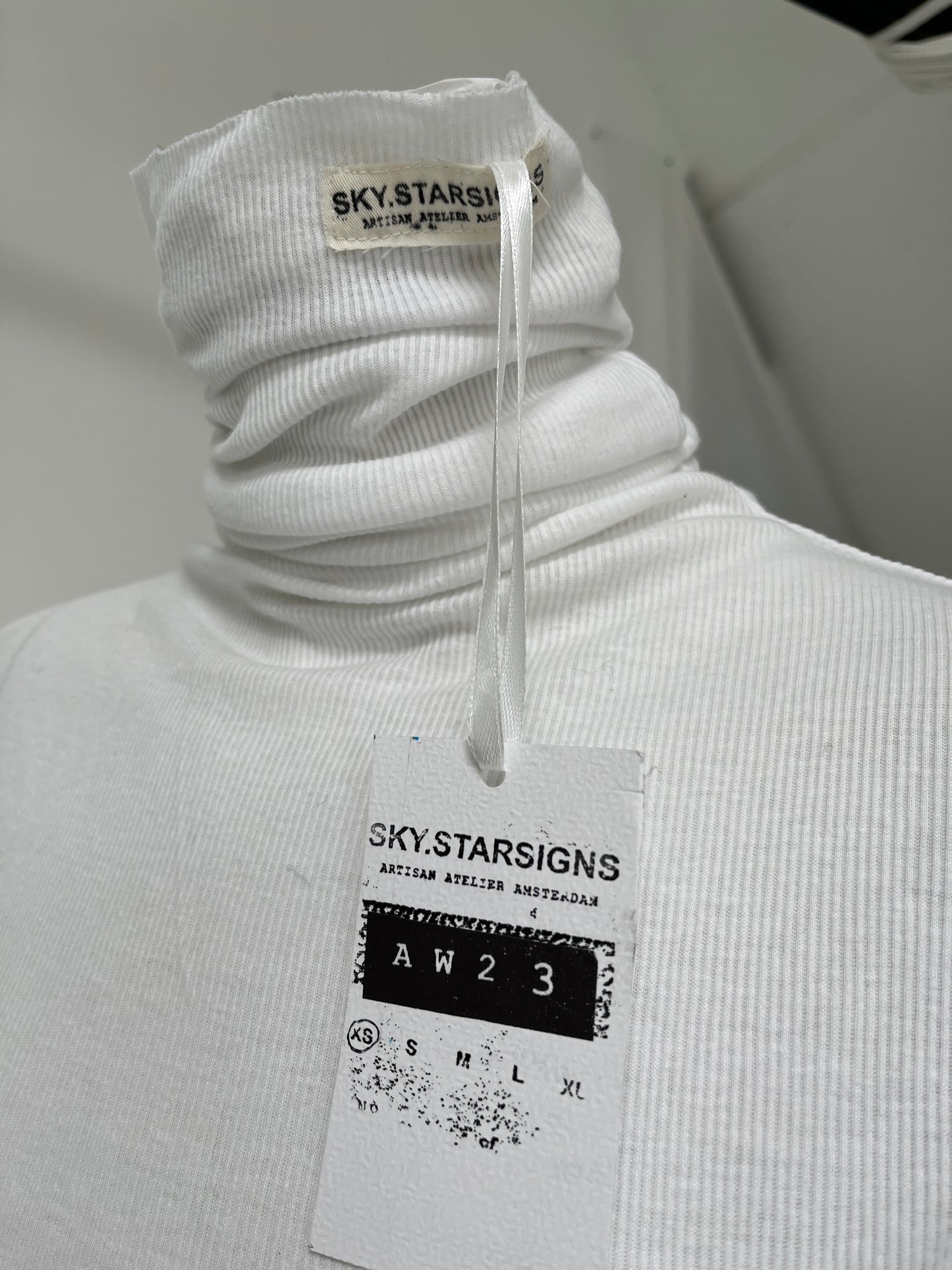 RIB TURTLENECK made-to-order