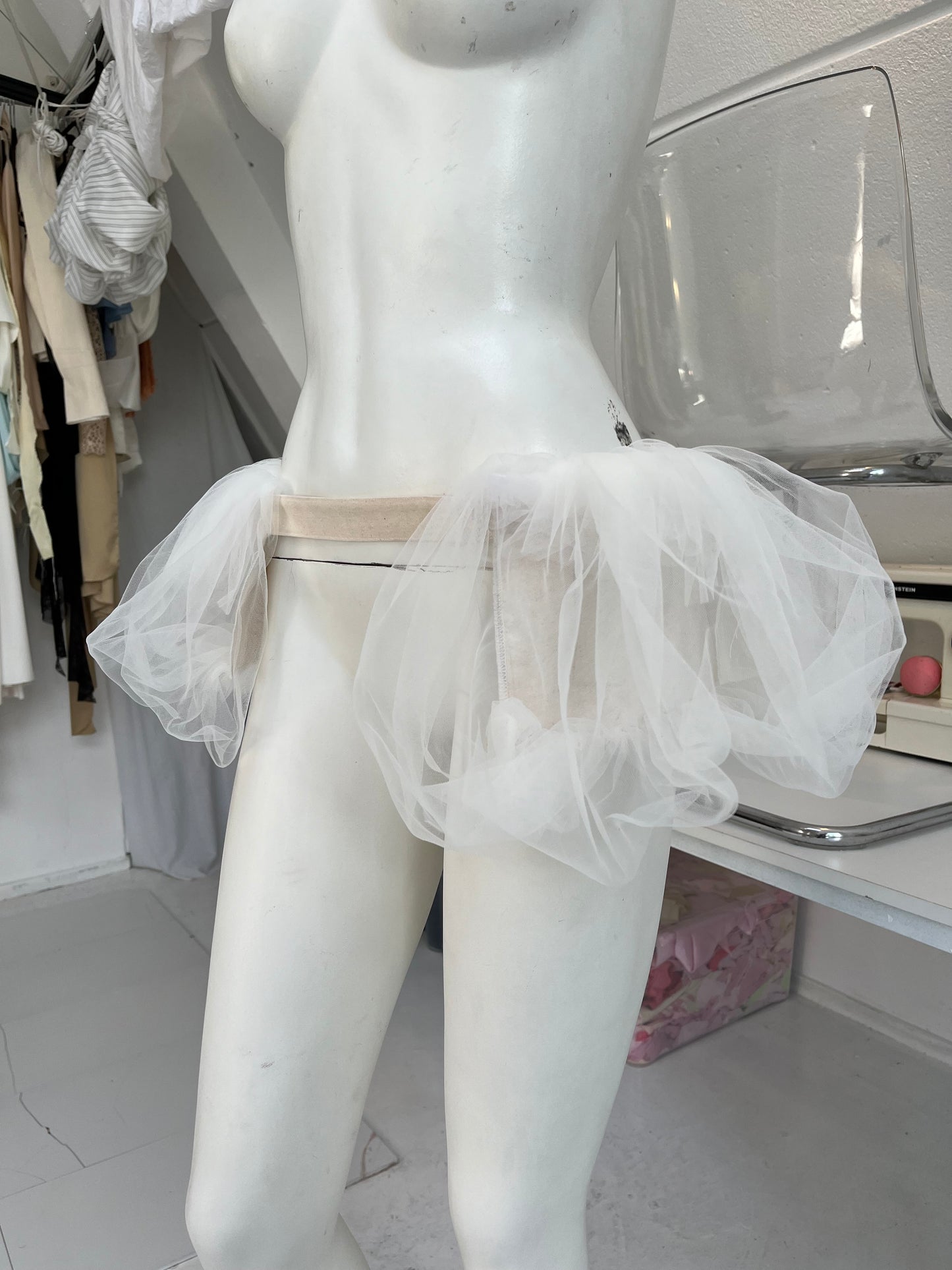 TULLE BUSTLE