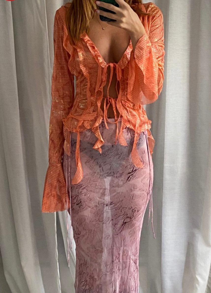 RUFFLE BLOUSE