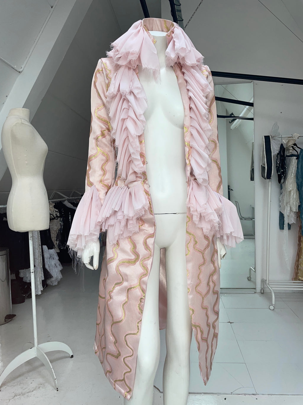 RUFFLE COAT
