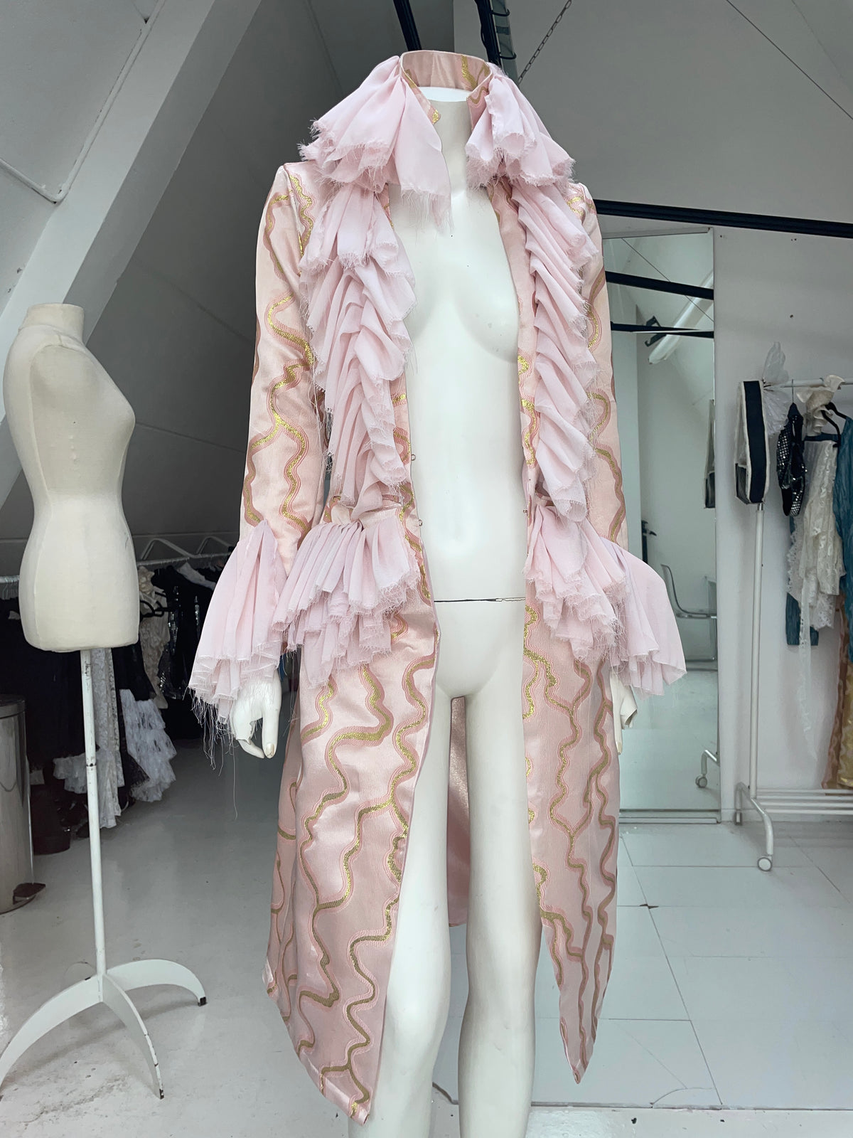 RUFFLE COAT