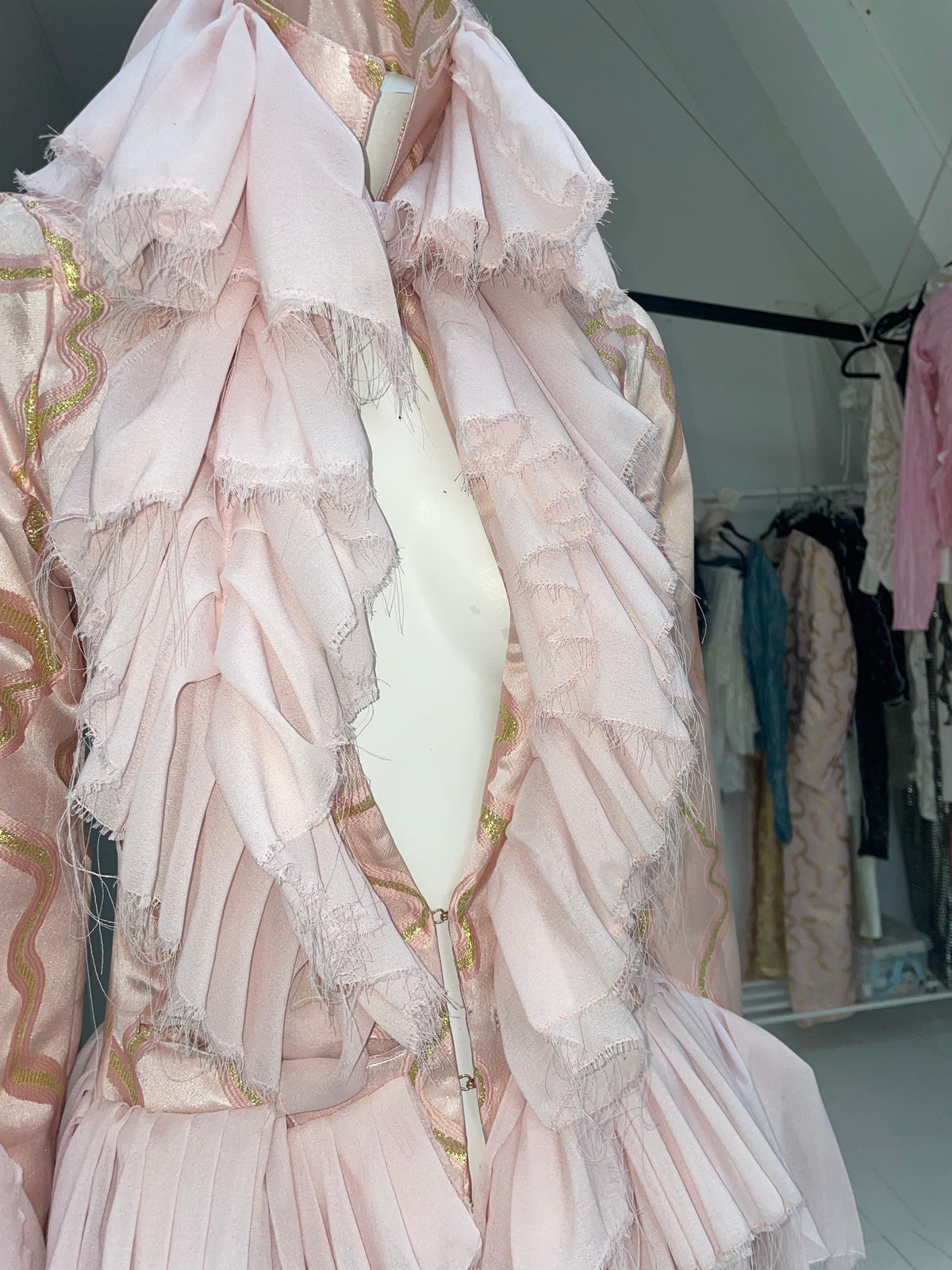 RUFFLE COAT