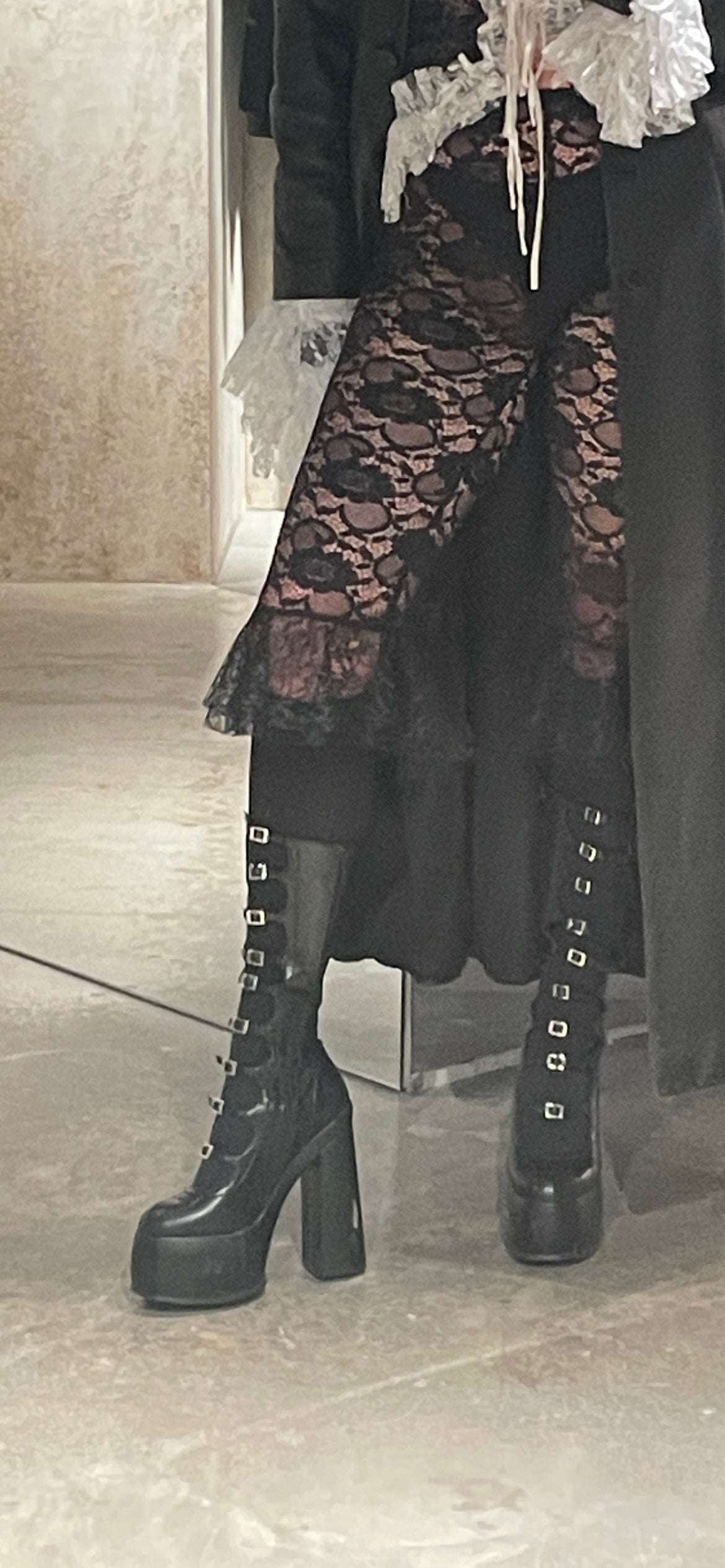 FLARE CAPRI