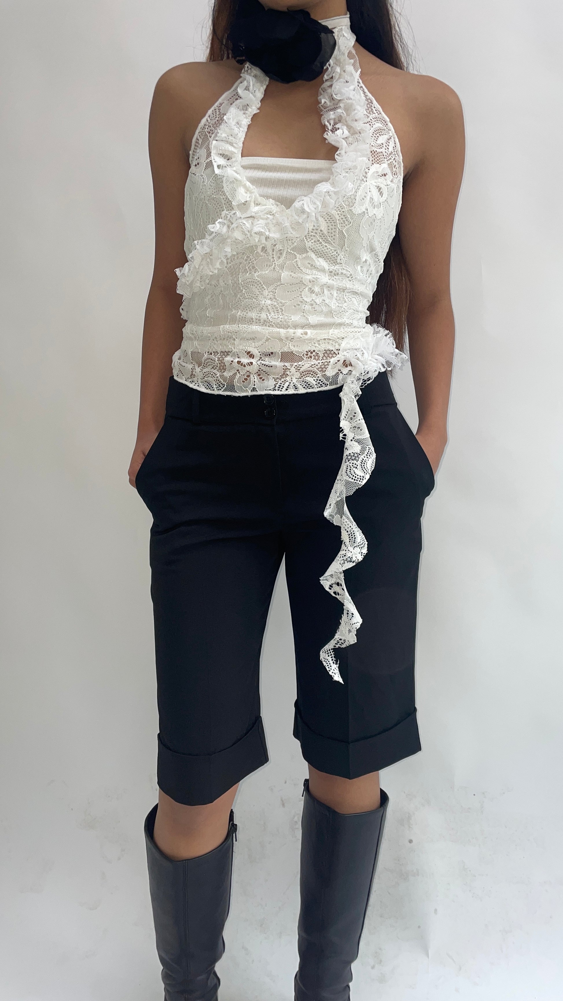 AW23 Ivory Lace Capri