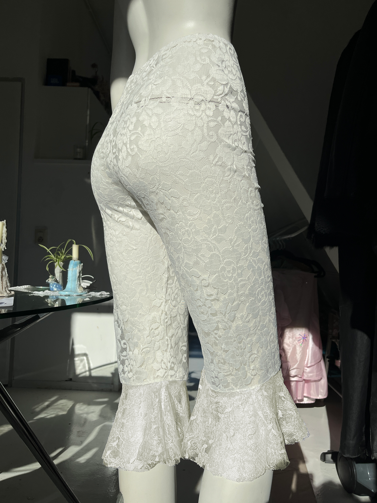 FLARE CAPRI