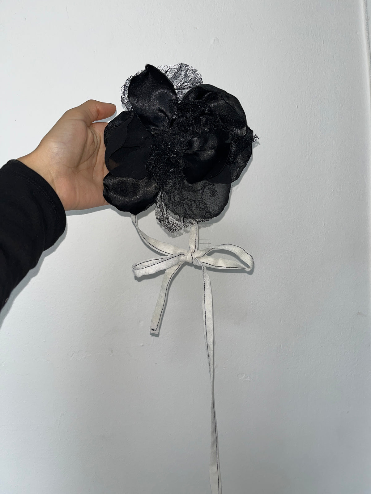 ROSE NECKLACE