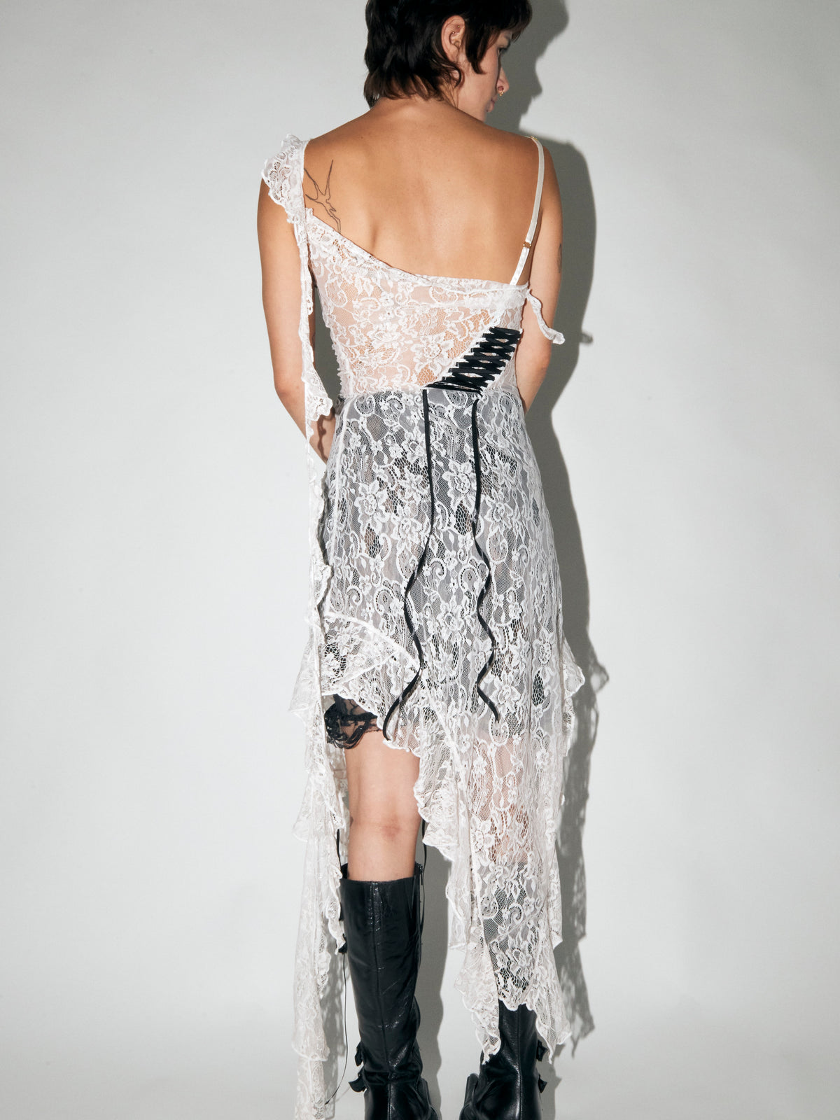 LACE-UP DRESS
