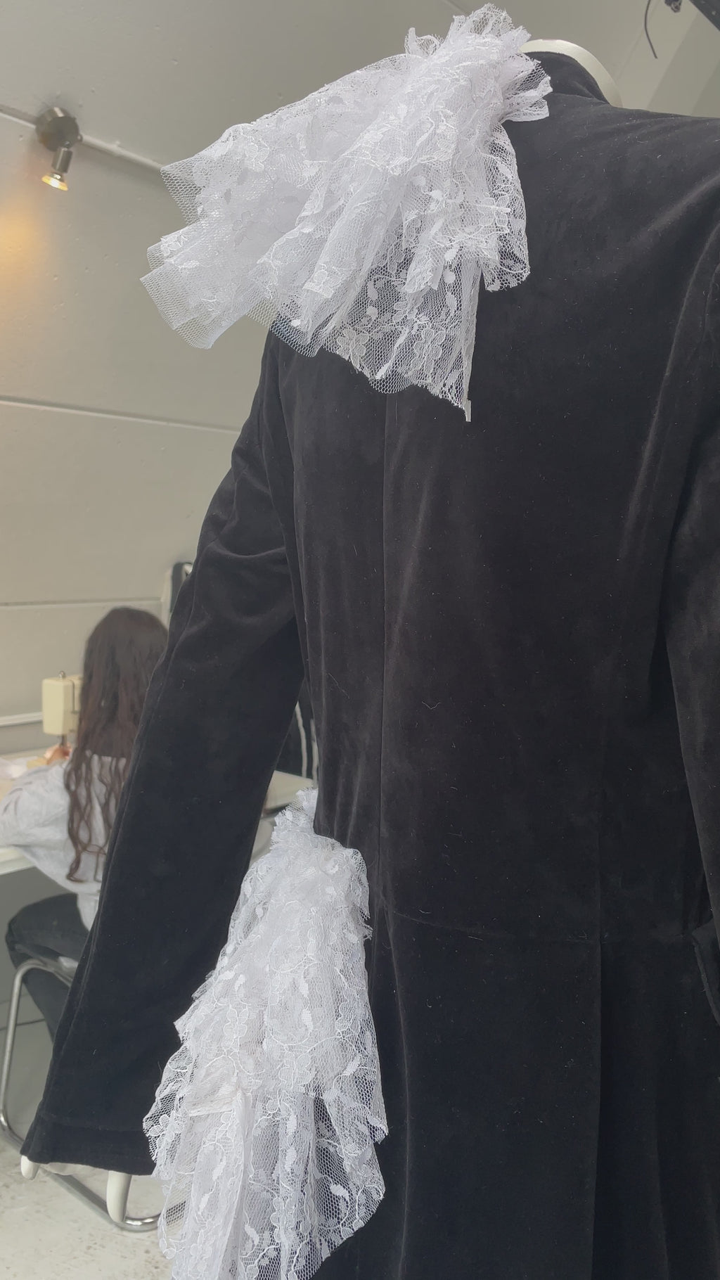 RUFFLE COAT
