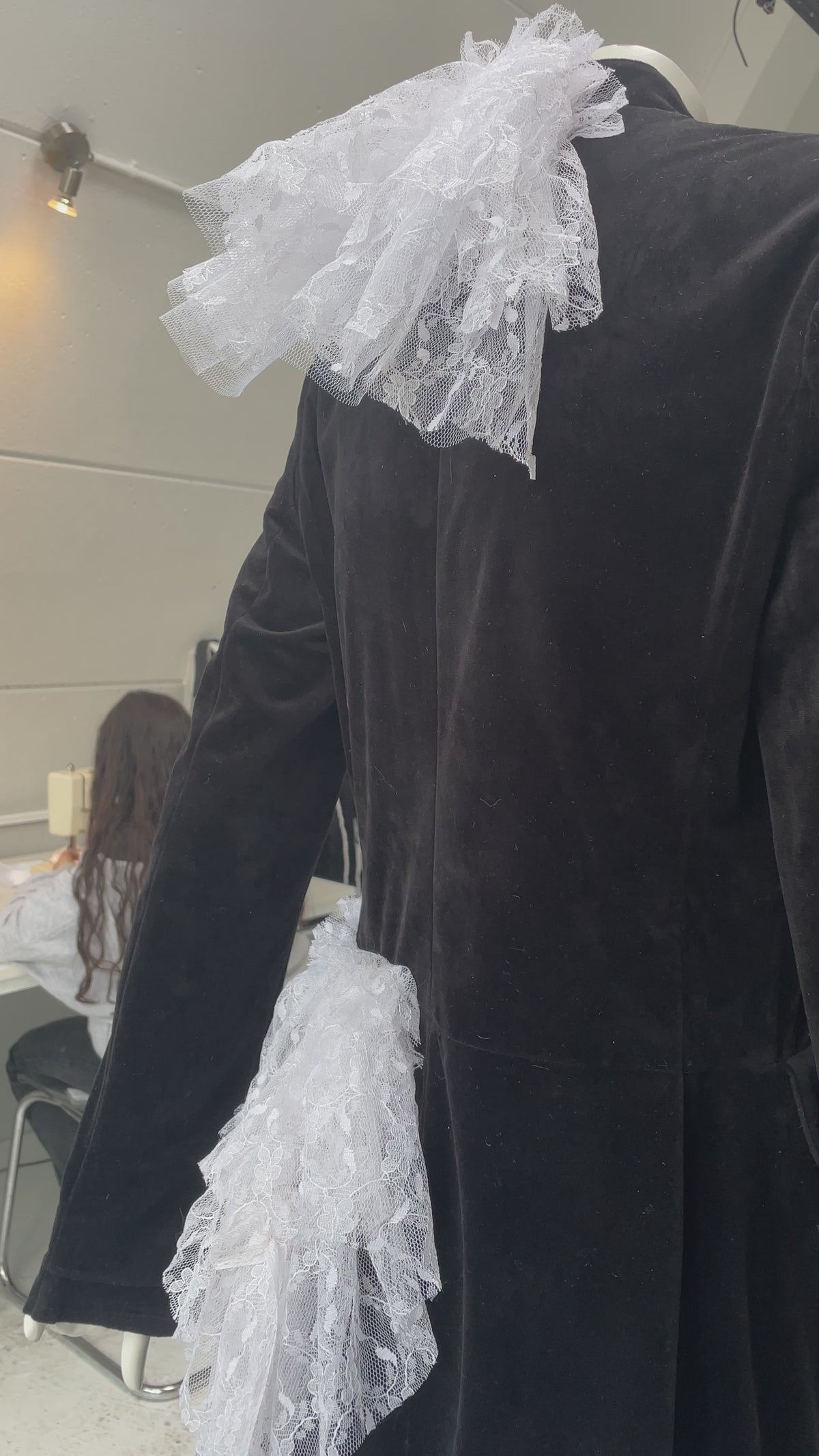 RUFFLE COAT